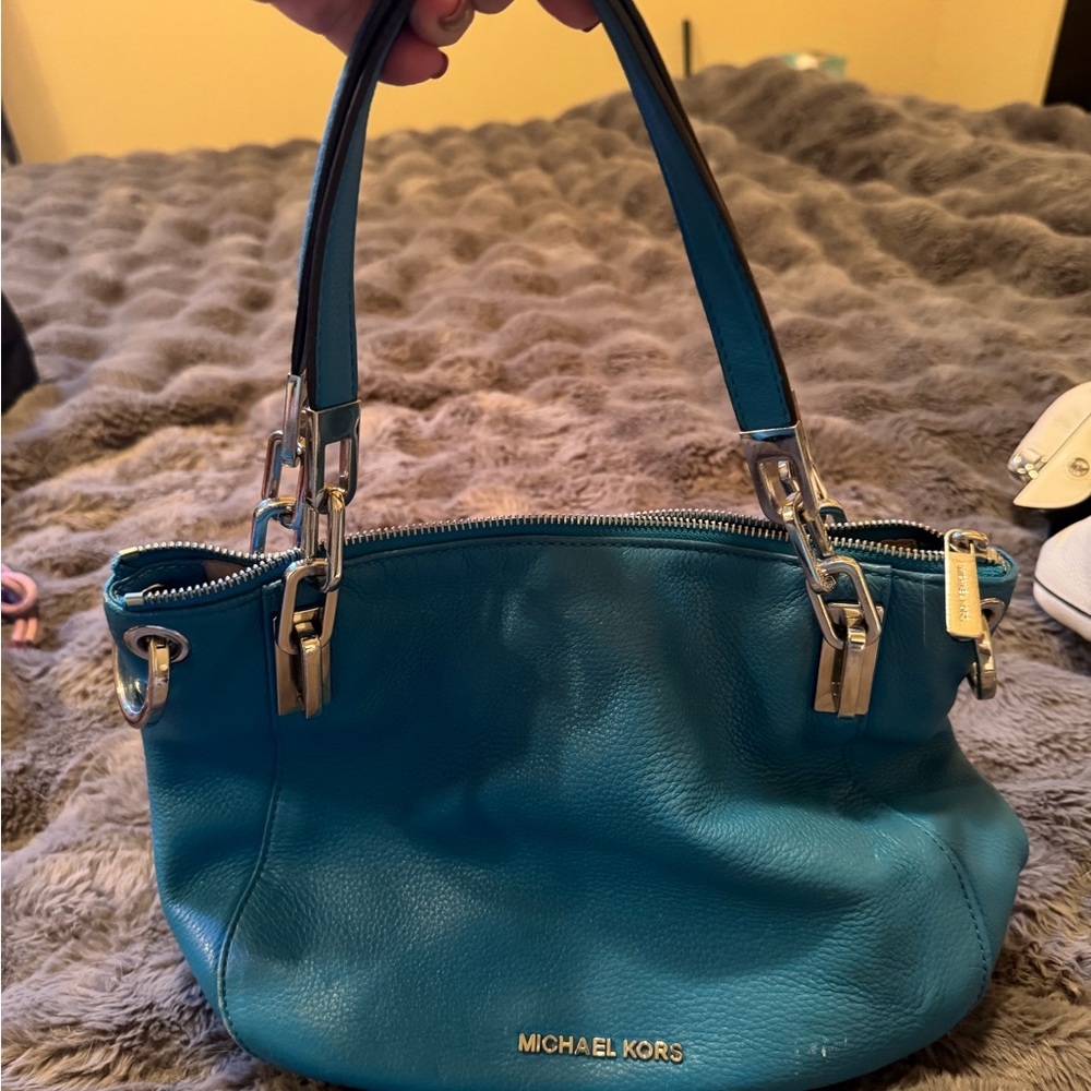 Michael Kors Blue Leather Shoulder Bag